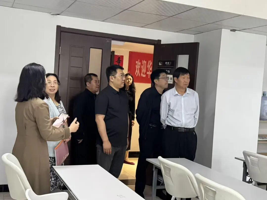 聚力产教协同，共育算力人才｜包头轻工职业技术学院莅临1024学院张家口实训基地考察交流